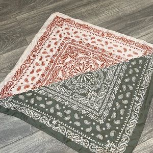 Silk scarf / bandana split pattern red and green